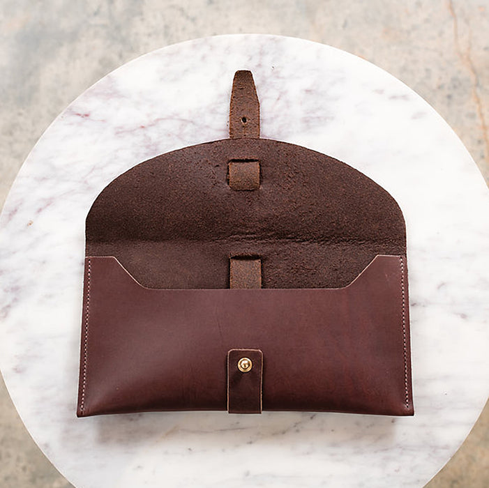 5th Avenue Clutch | Leather Bags for Women | Urban Southern Chestnut Brown