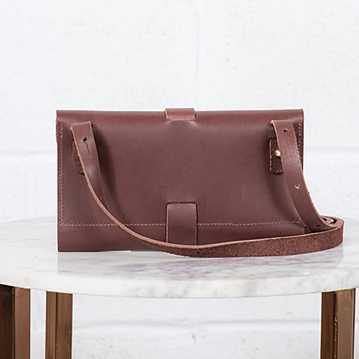 Britt Circle Crossbody | Leather Bags | Urban Southern Chestnut Brown